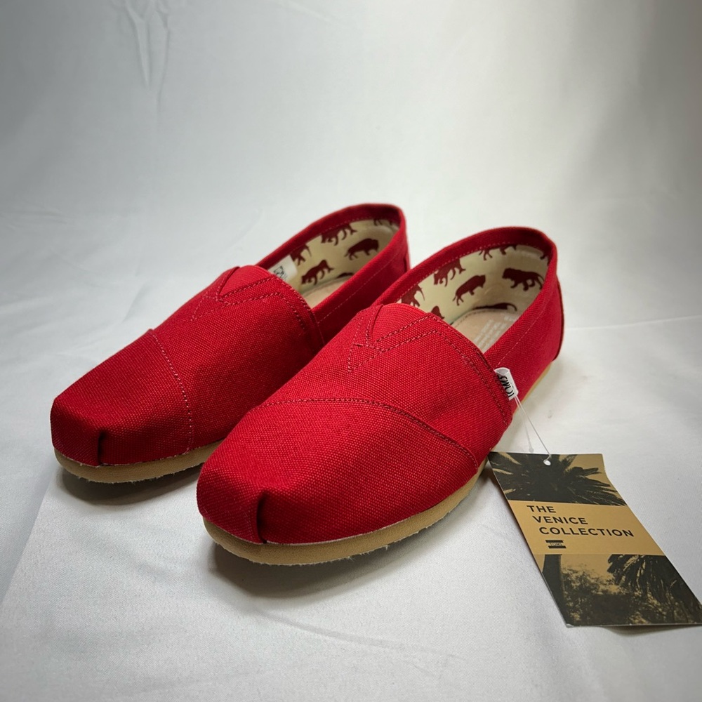 Toms - Classic Red Canvas Men Size 8